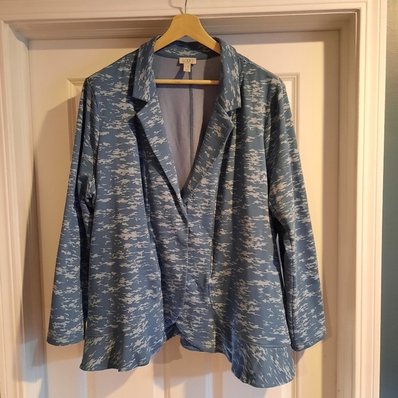LOGO by Lori Goldstein Camo Blazer Size 2X Blue One Button‎ Stretch Pockets - Picture 2 of 12